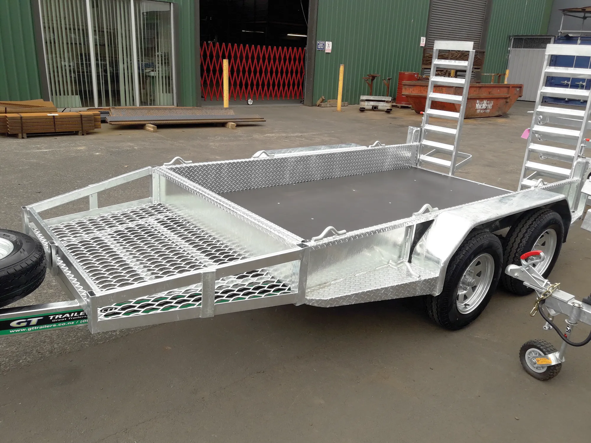 Cage for Attachments